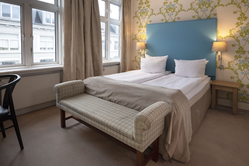 Hotel Mayfair 25/67
