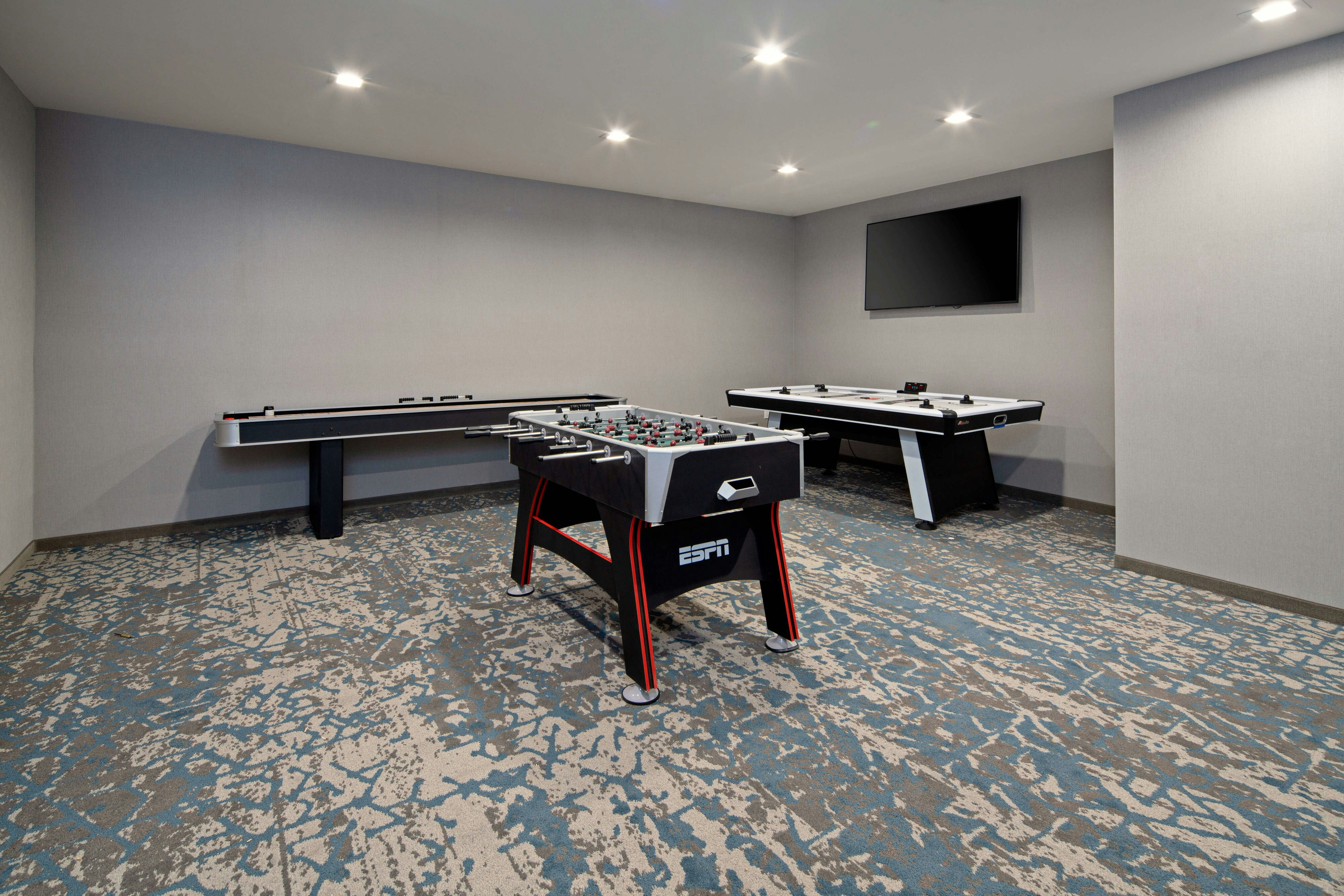 Residence Inn by Marriott Valencia 12/15
