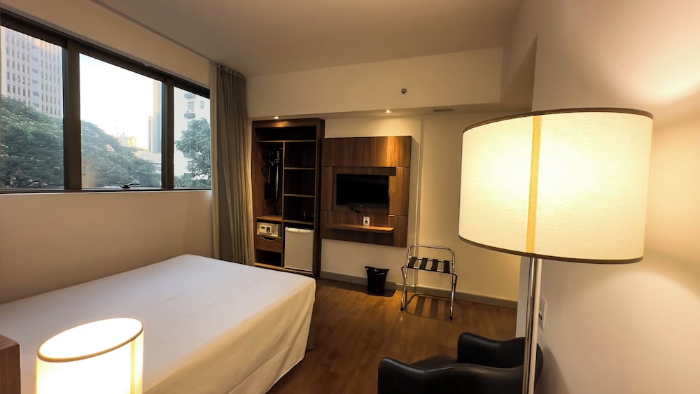 Hotel Vivenzo Savassi 28/50