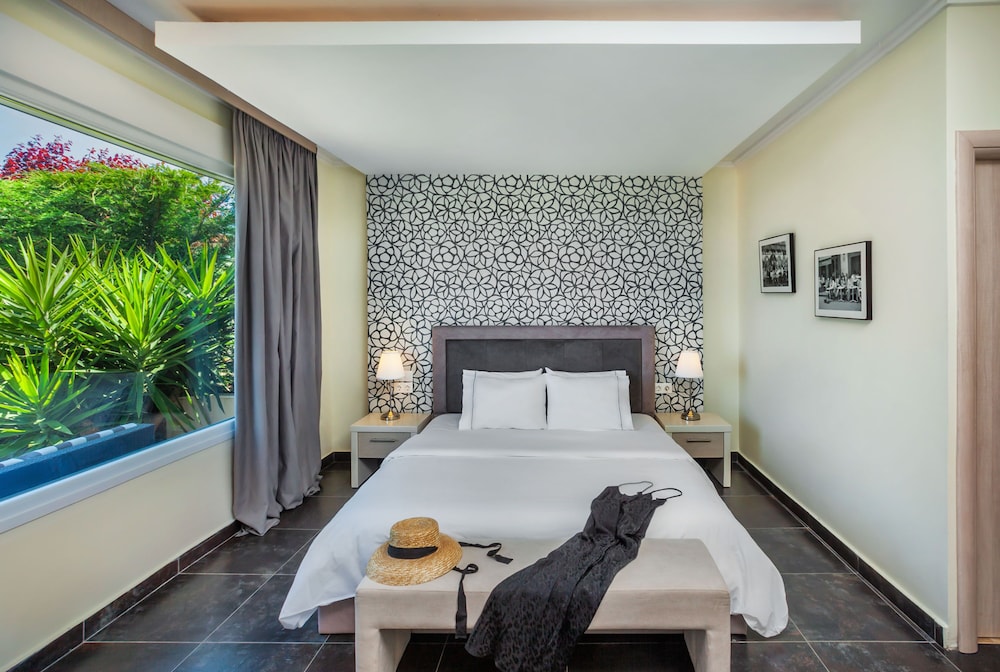 Sunny Villas And Spa 16/50