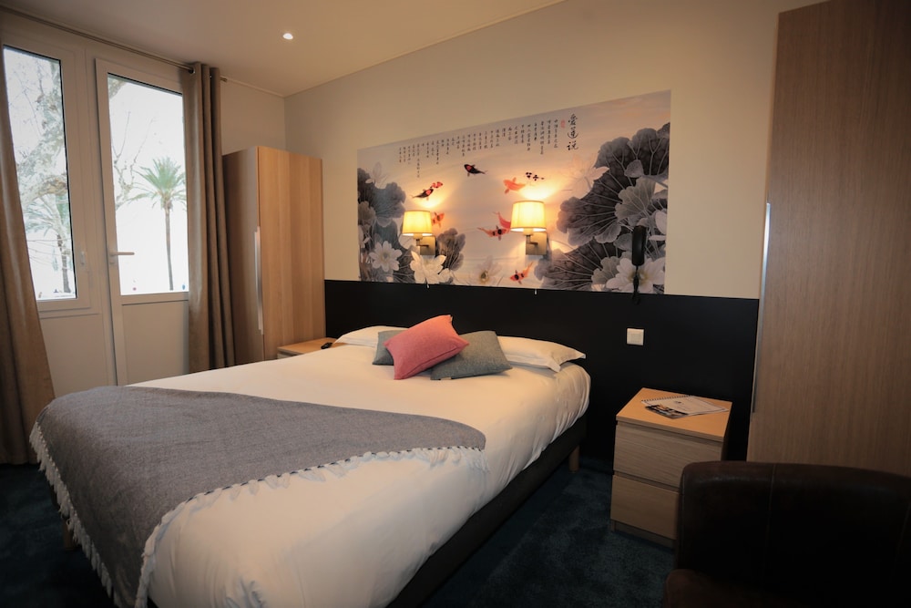 Hotel Pavillon Imperial 30/63