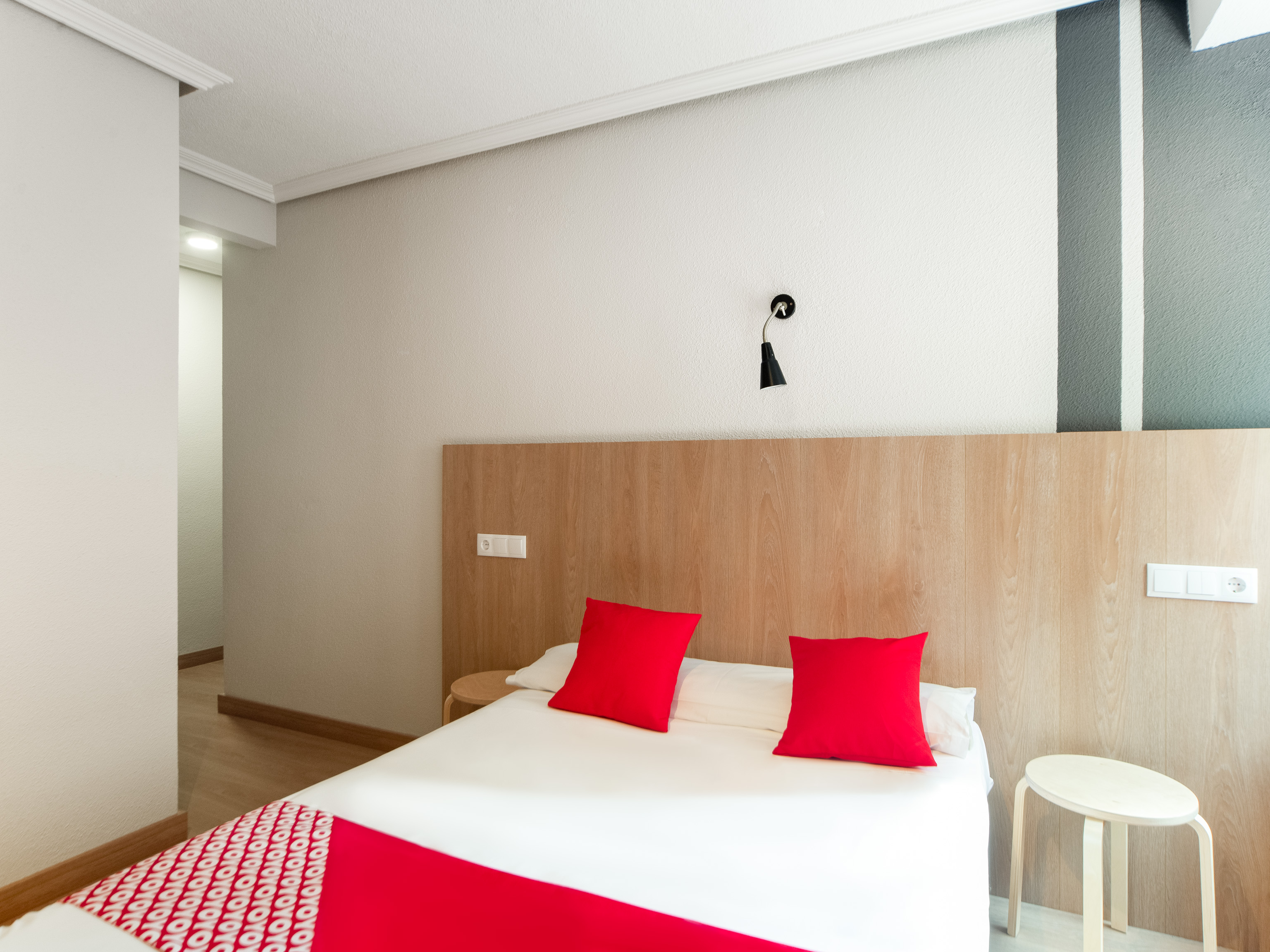 Hostal Uria 10/28