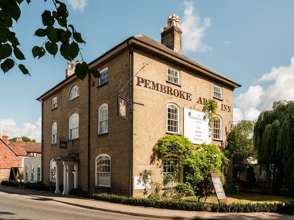 Pembroke Arms 2/50