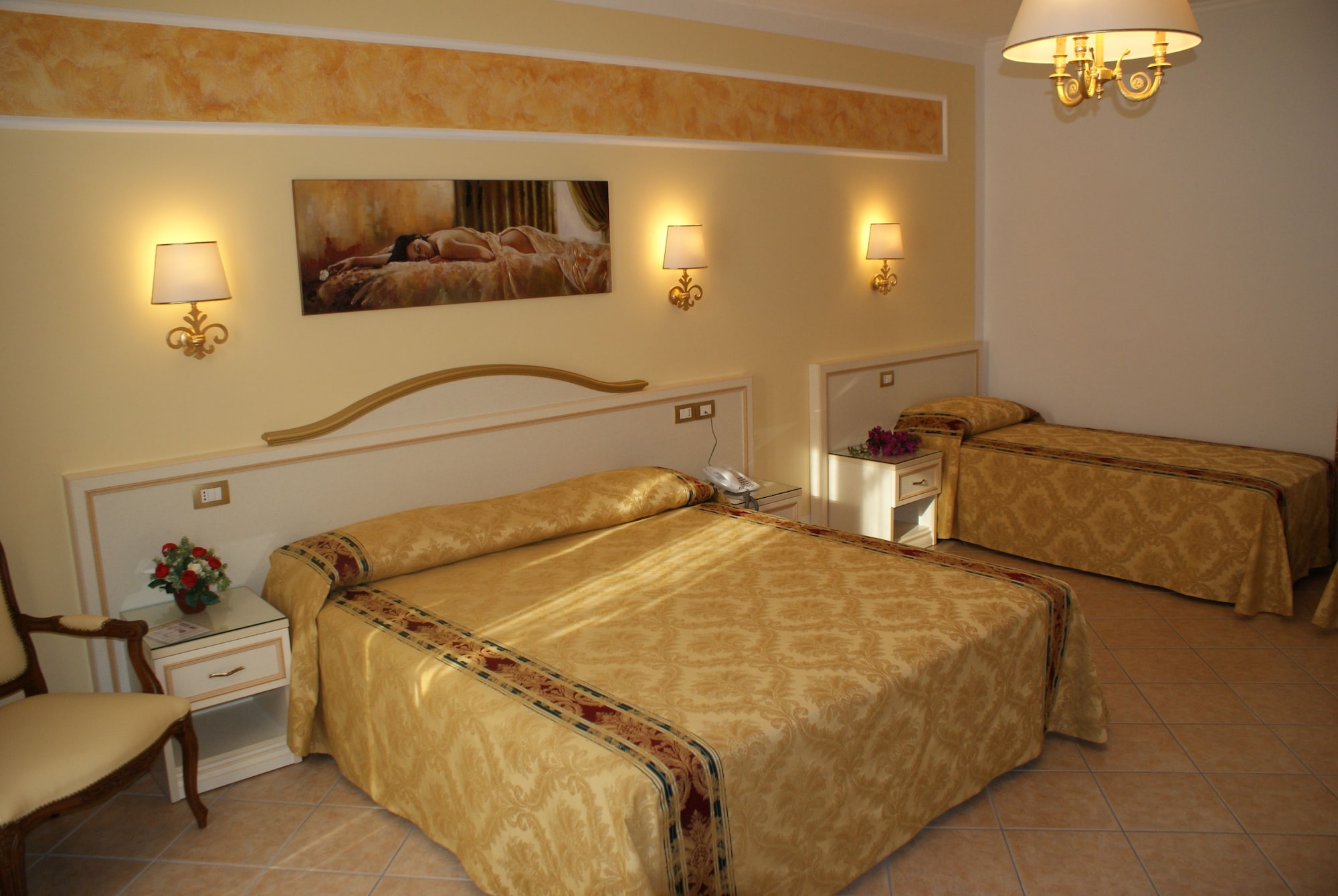 غرفة إليت ثلاثية، Hotel Ristorante Borgo La Tana 3/6