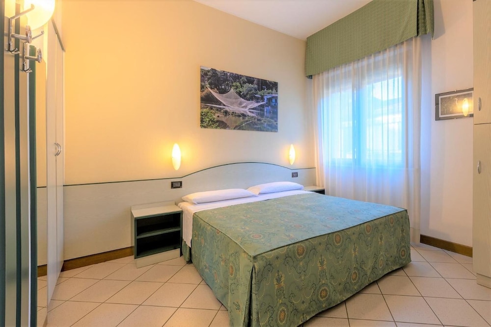 Hotel La Tavernetta 26/77