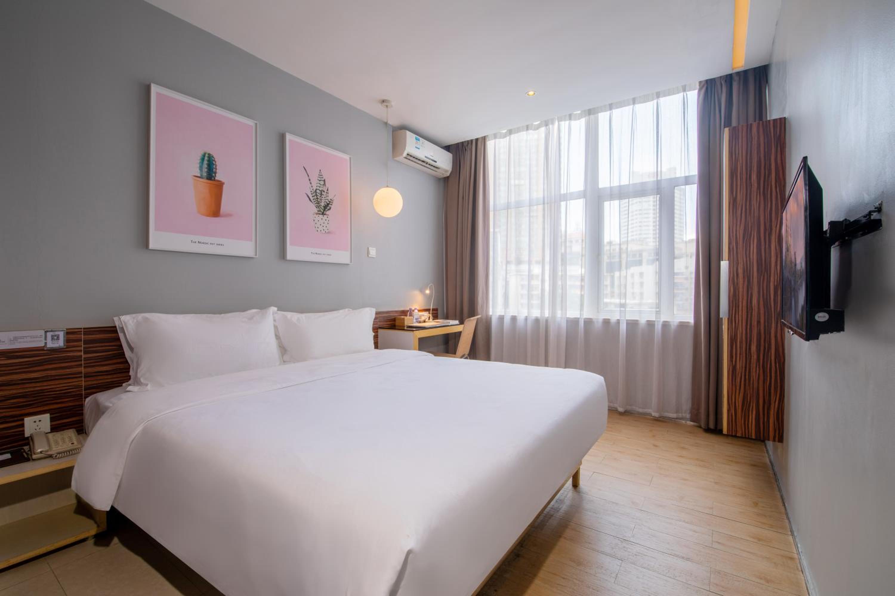 Select, King Bed