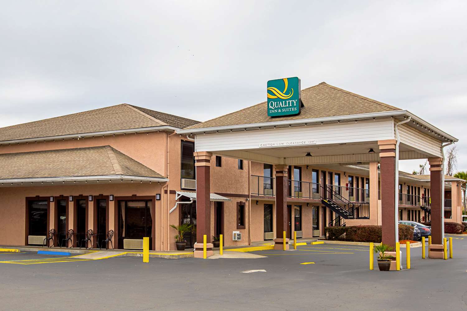 Quality Inn & Suites Live Oak I-10 Exit 283 2/14