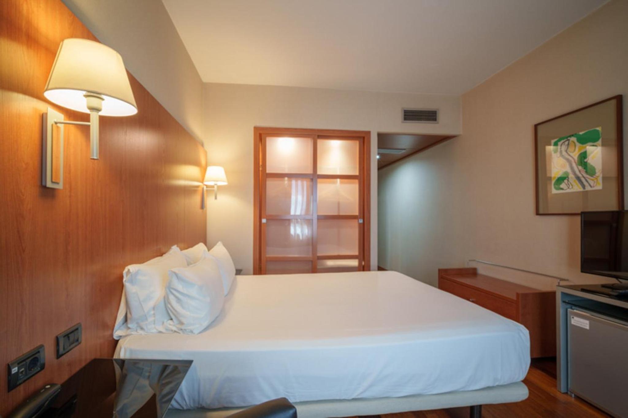 Room, Double Bed