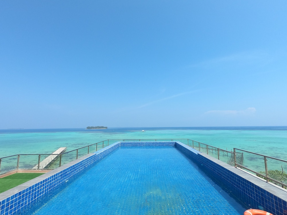 Royal Ocean View Karimunjawa 36/65