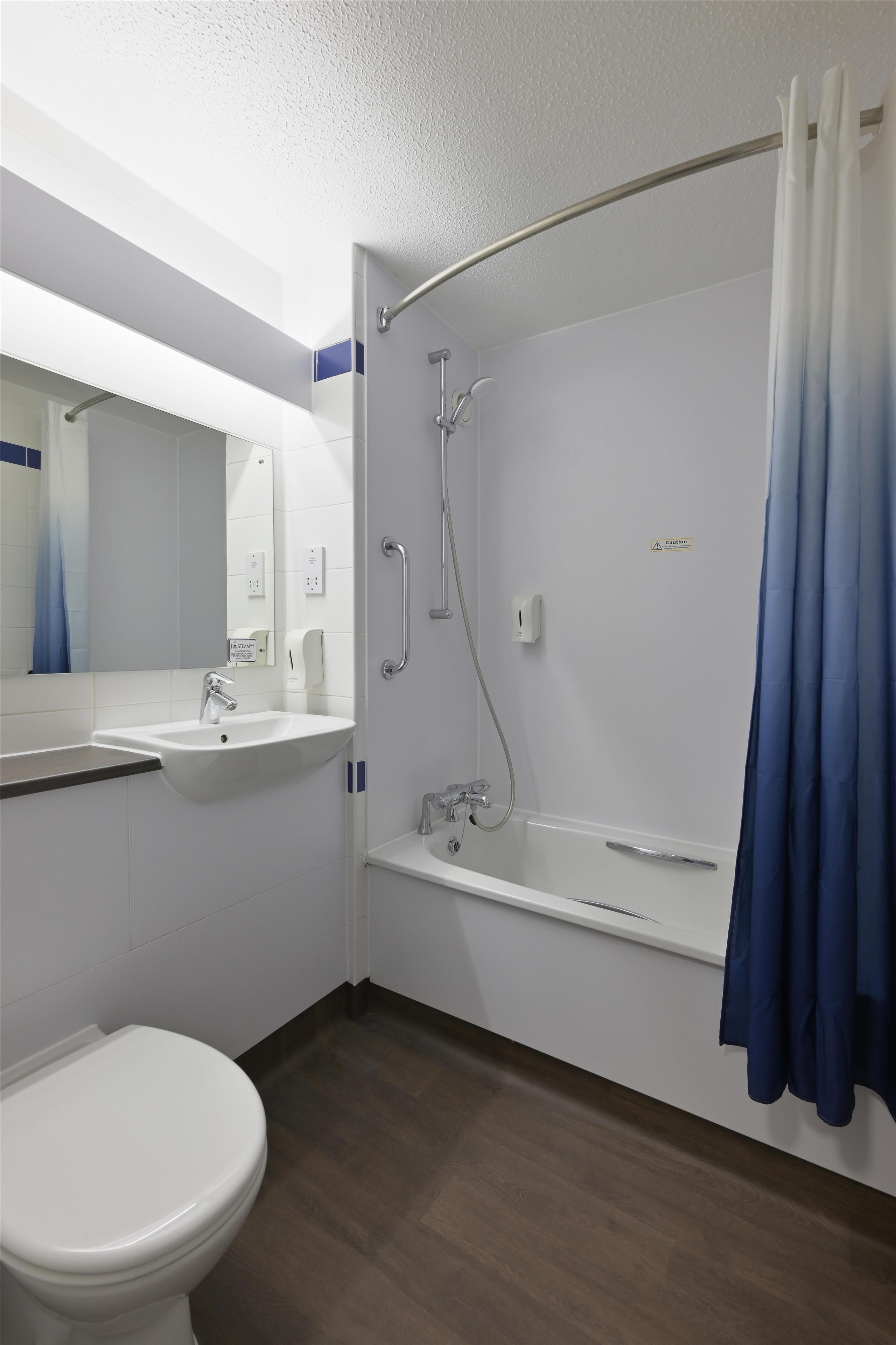 Travelodge St. Clears Carmarthen 19/19