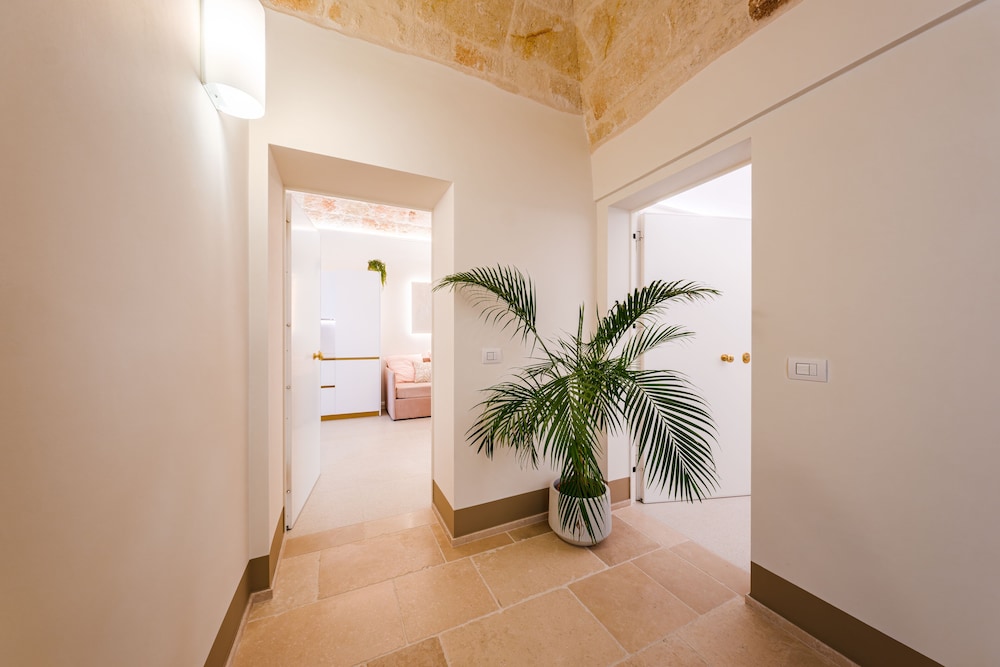 Palazzo Clemente 4/50