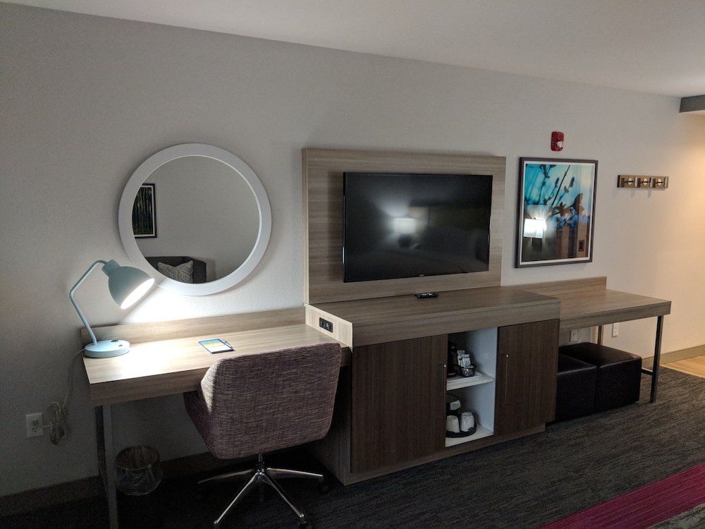 Hampton Inn & Suites Rocky Hill-Hartford South Ct 37/39