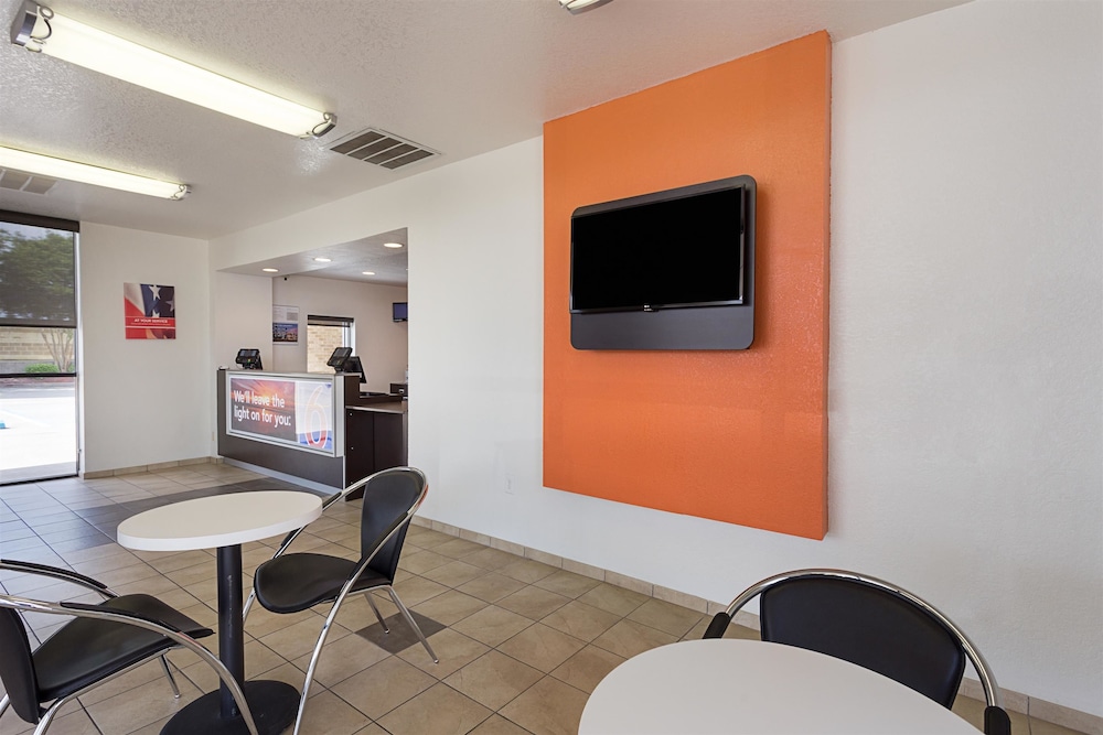 Motel6 Baton Rouge La Southeast 35/49