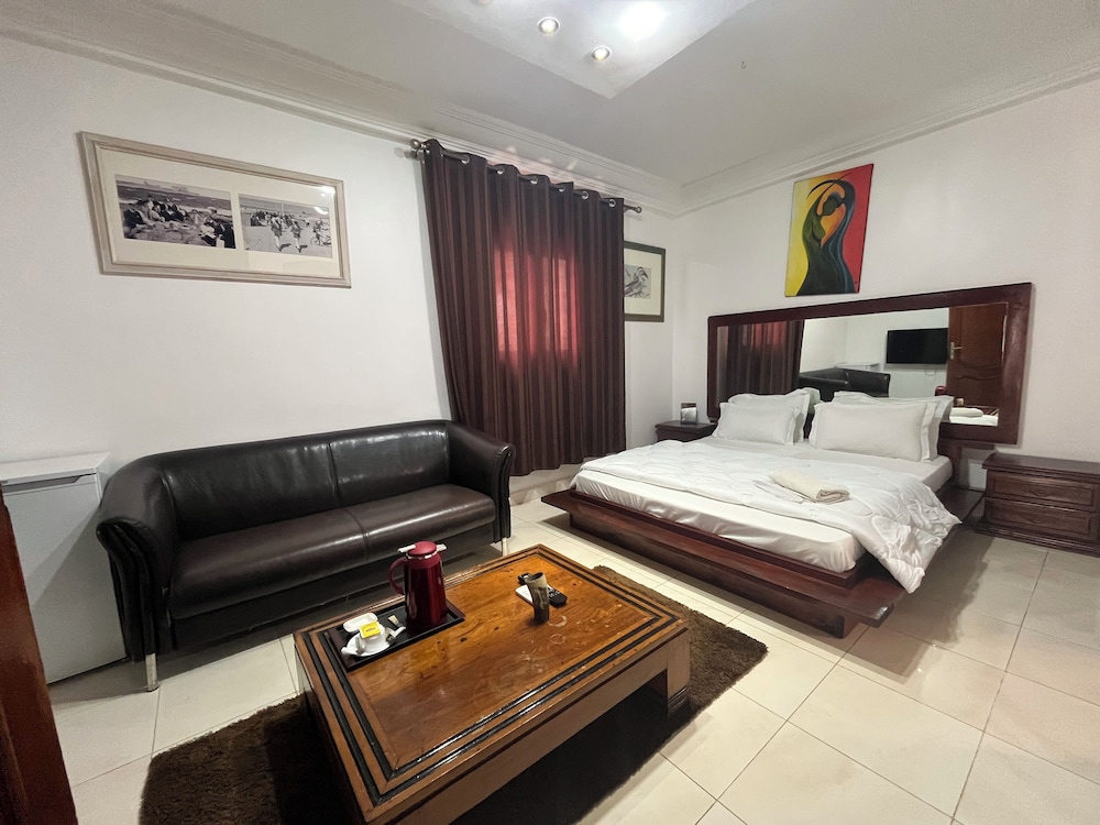 Hotel Les Mamelles 42/49