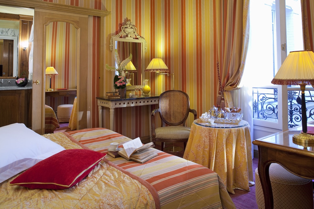 Hotel Chambiges Elysees 21/43
