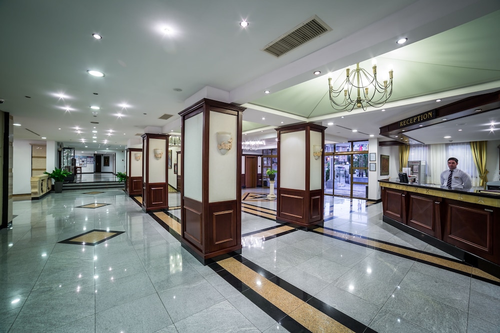 Helena Park Hotel 12/50