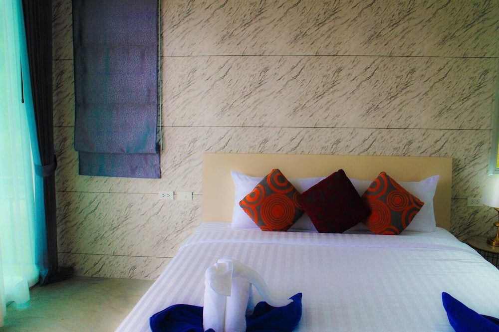Amantra Lake View 27/72