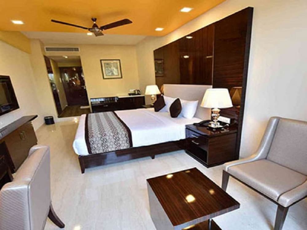 Hotel Calangute Central 12/41