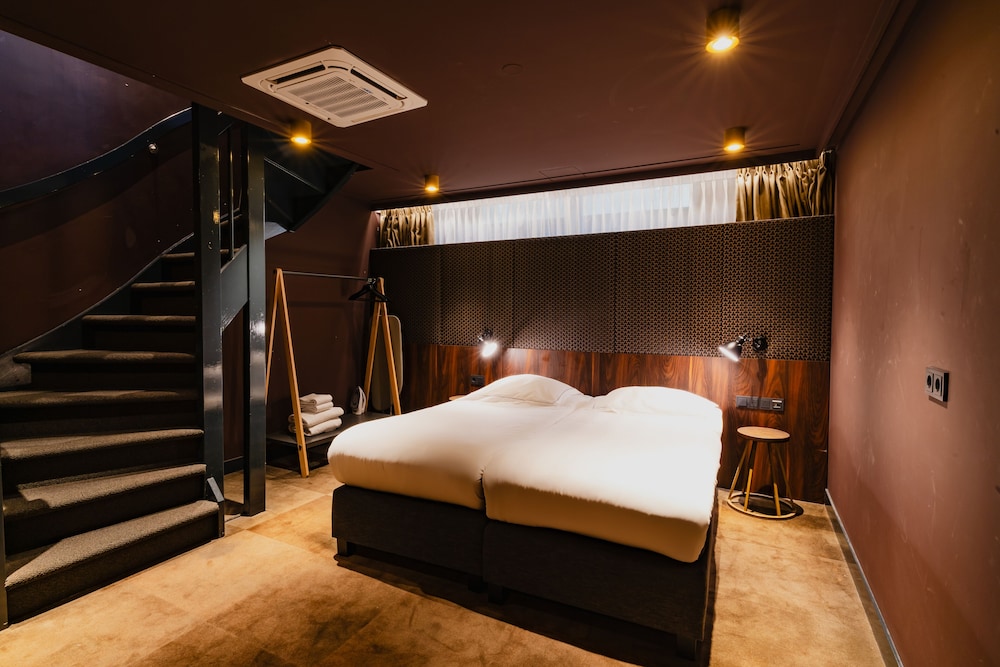 De Jonker Urban Studios & Suites 24/60