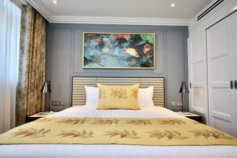 3 BEDROOMS, DELUXE, APARTMENT