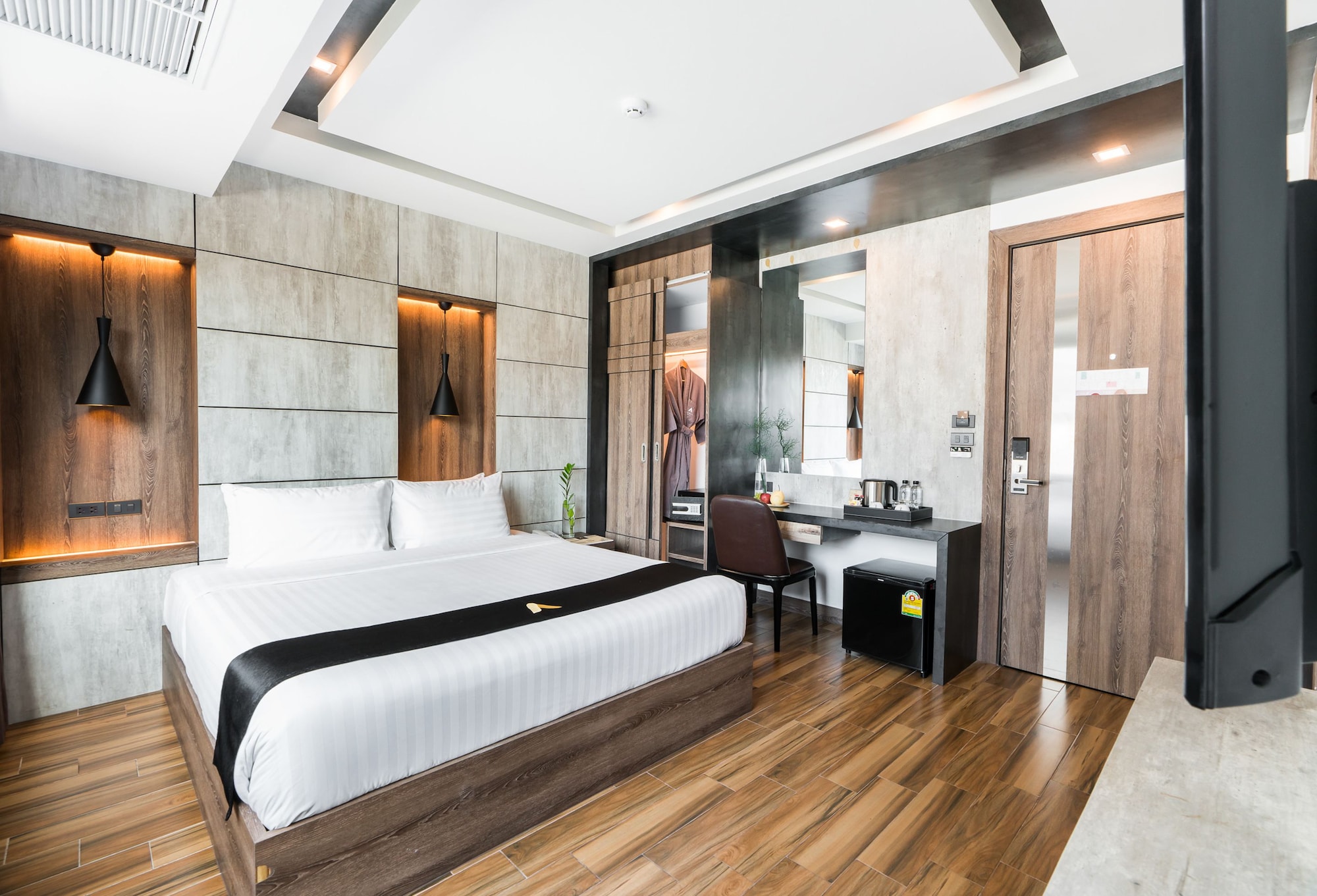 غرفة ديلوكس بسرير مزدوج، Acqua Hotel Pattaya 9/10