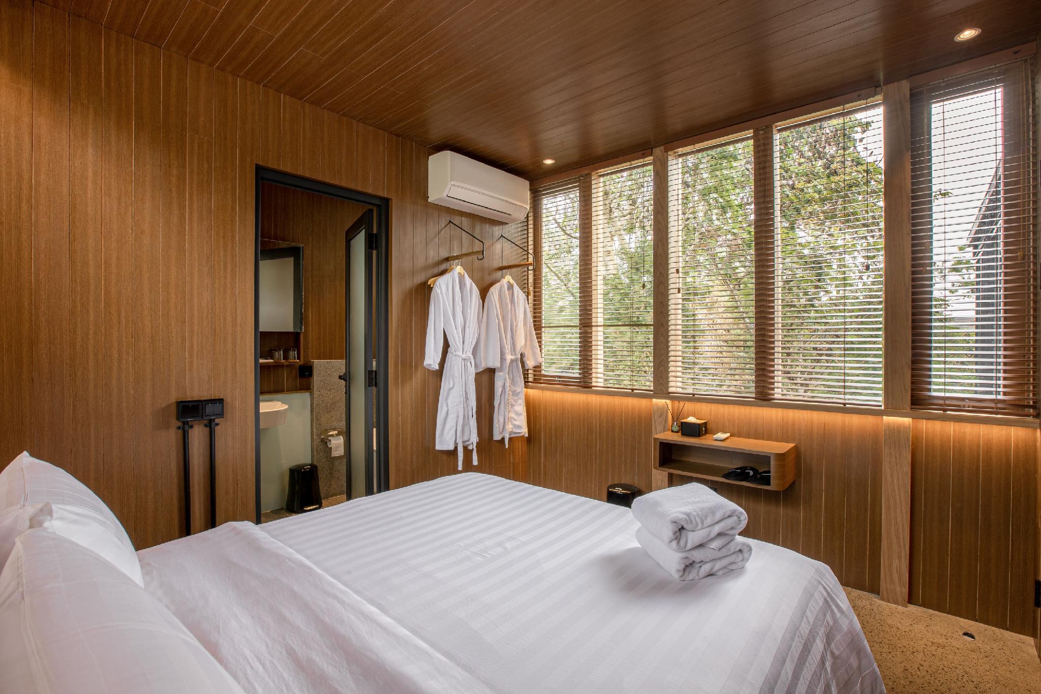 2 Bedrooms, Family Suite, Residence