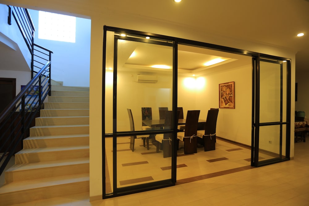 RedDoorz Plus near Lempuyangan Station 4 27/42
