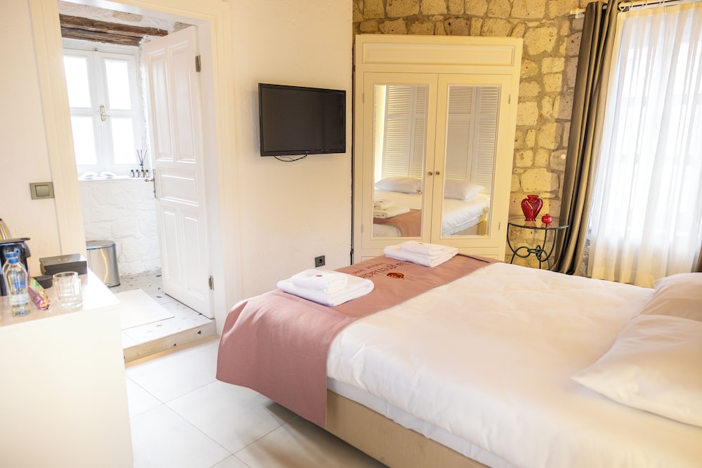La Grenadine Hotel 12/50