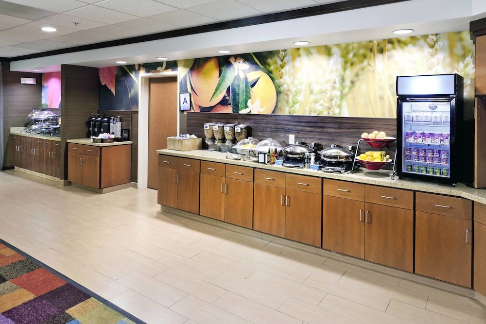 Fairfield Inn And Suites San Bernardino 39/47