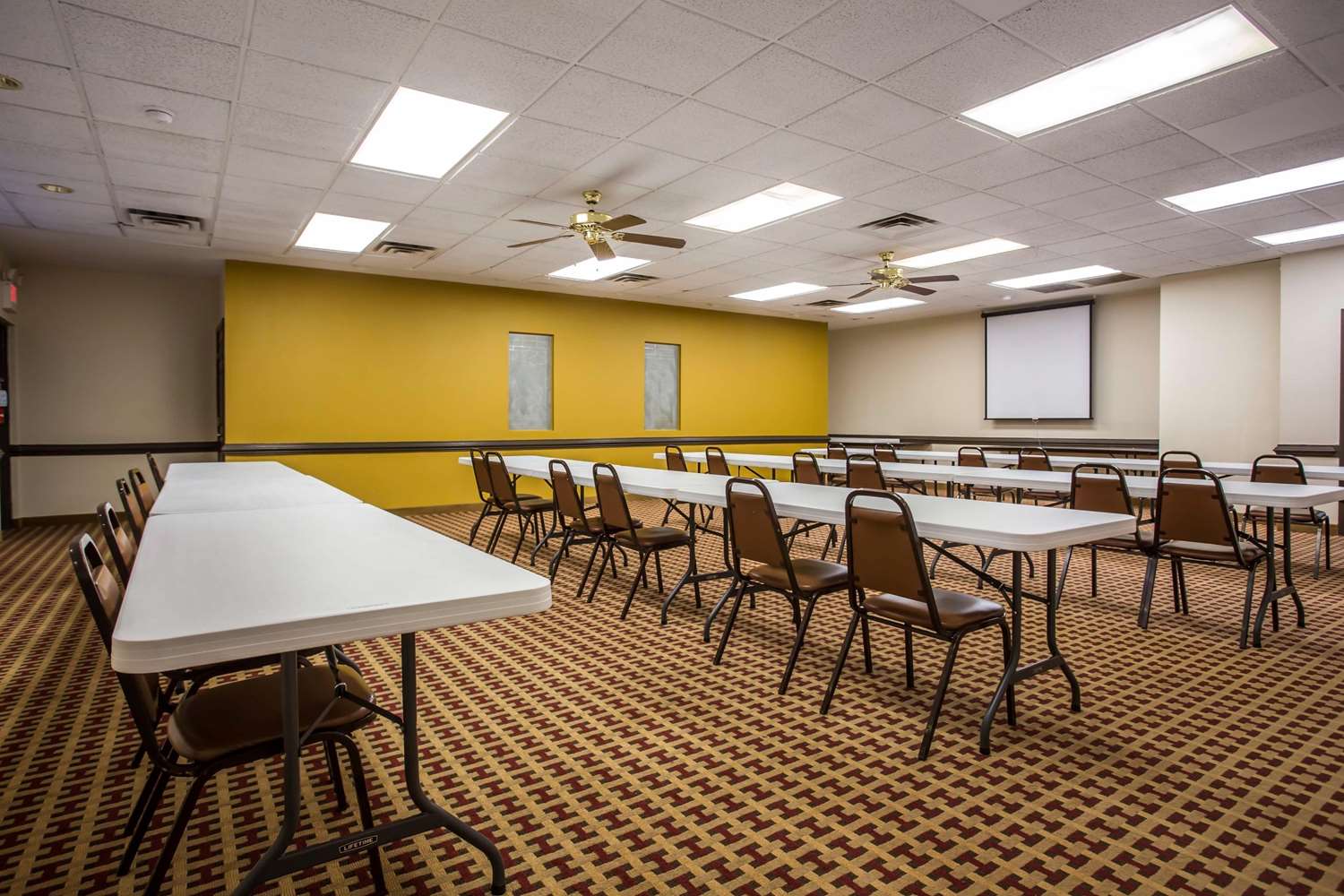 Econo Lodge Salisbury 46/49