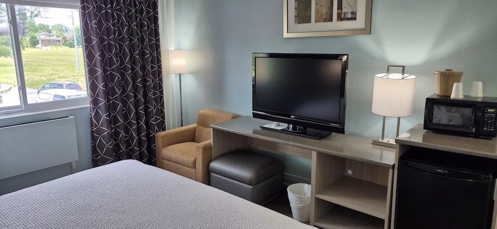 Motel6 Niagara Falls, On - Near The Falls 48/63