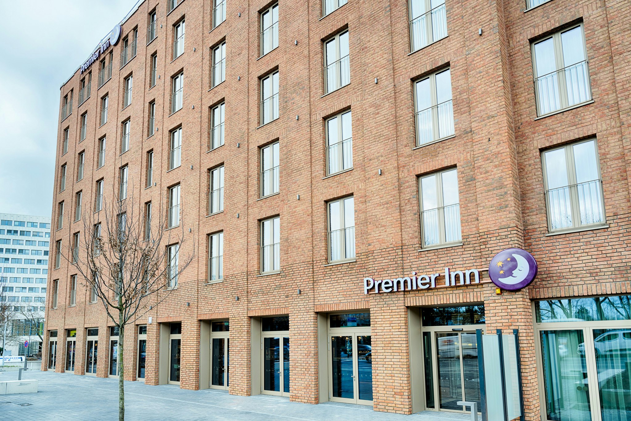Premier Inn Wiesbaden City Centre 7/36