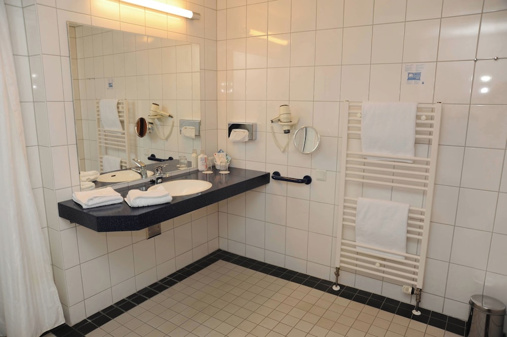 Ascot Bristol Hotel Potsdam 52/55