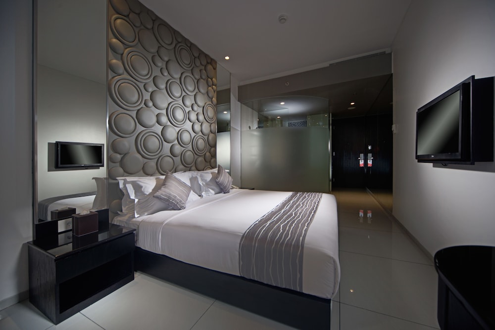 FM7 Resort Hotel Jakarta Airport 13/38
