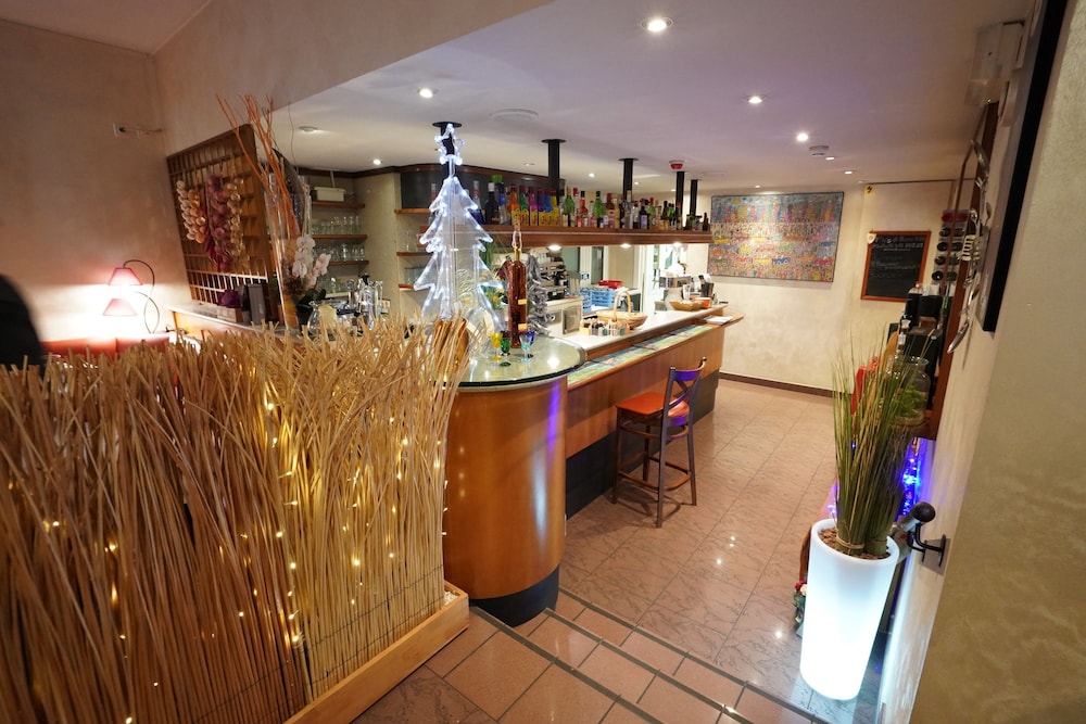 Hotel Ristorante Bahnhof Haus 4/50