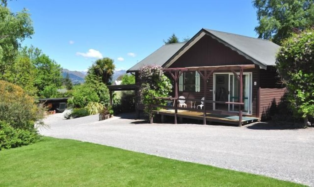 Greenacres Chalets 8/50