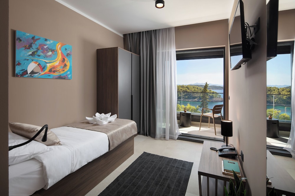 Aminess Alfir Hotel 33/77
