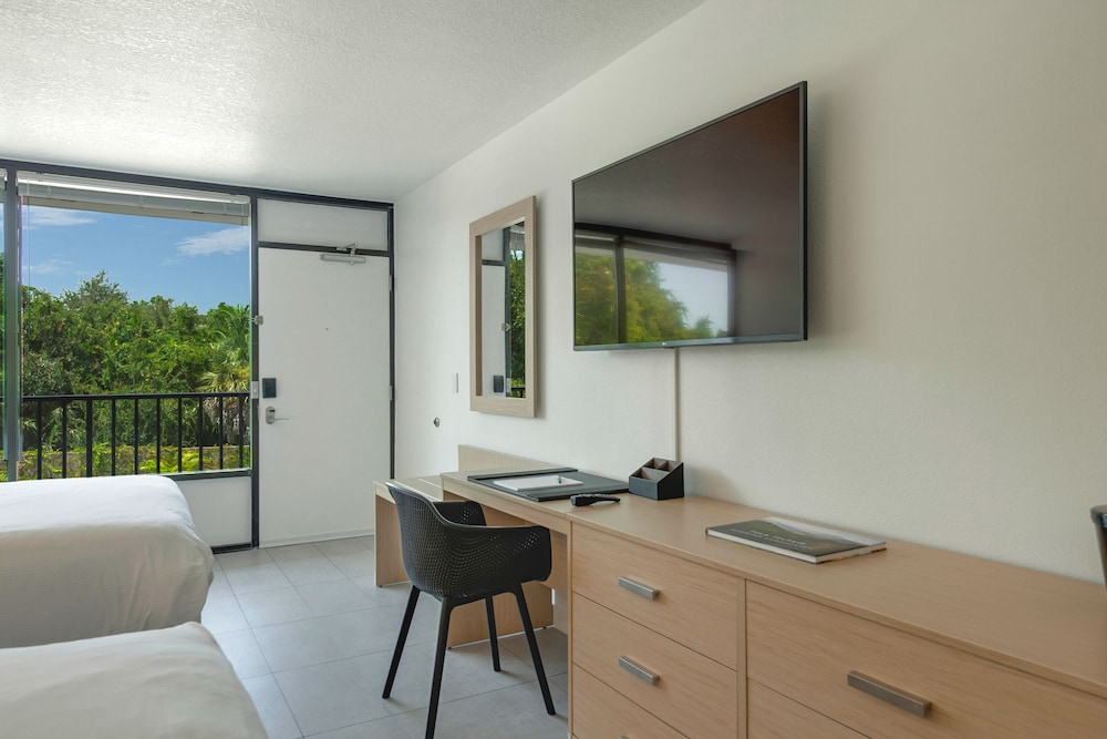 Casey Key Resorts - Mainland 45/68