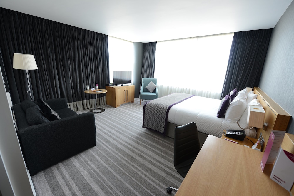 CROWNE PLAZA NEWCASTLE - STEPHENSON QUARTER 28/74