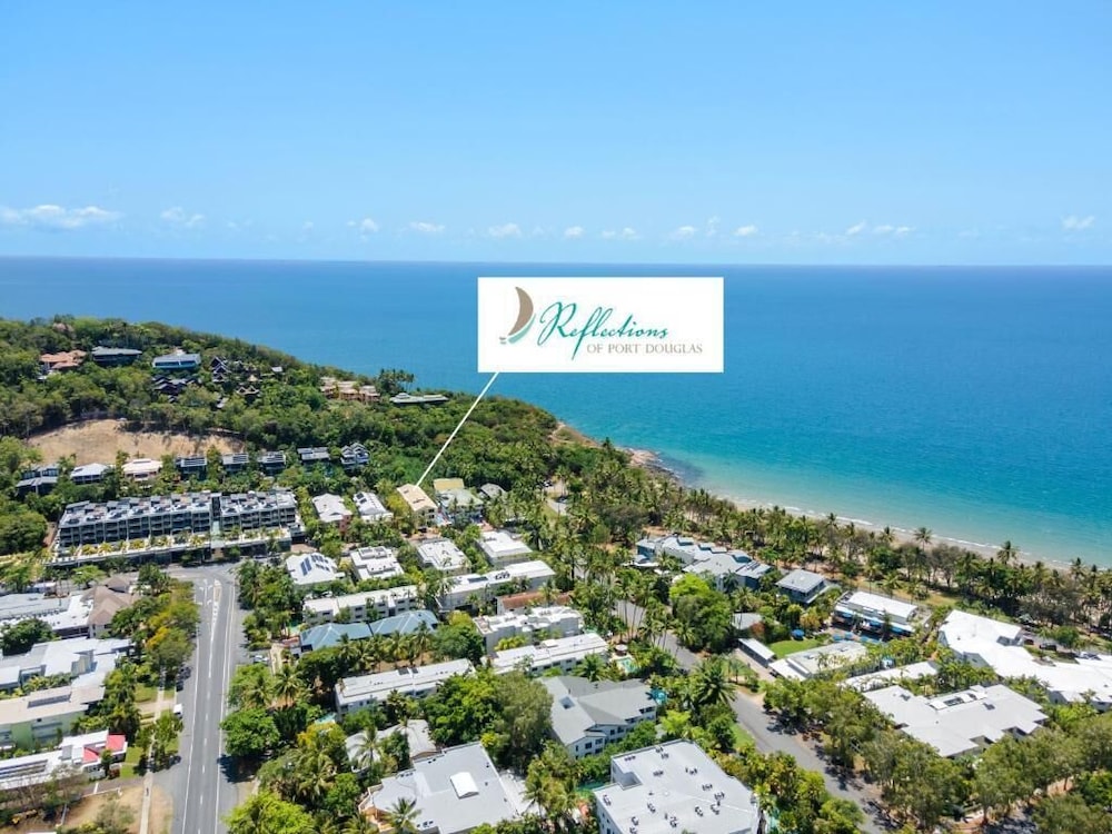 Silkari Reflections of Port Douglas 10/51