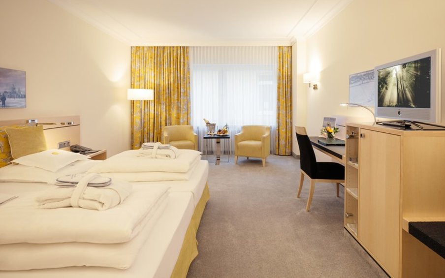 Bayerischer Hof 9/23