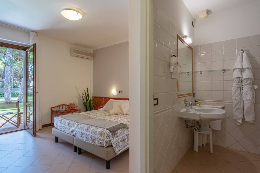 RICCI HOTEL 20/59