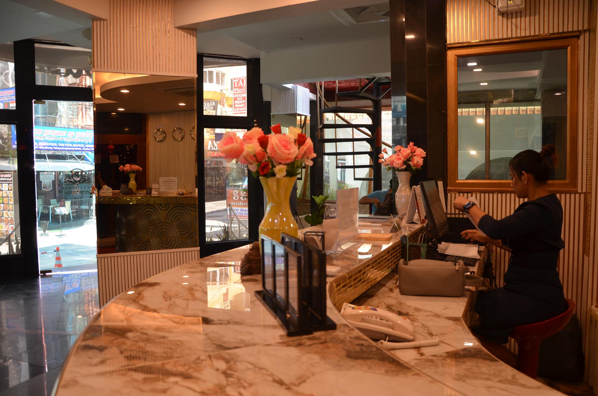 Penthouse Pattaya - Adults Only 21/35