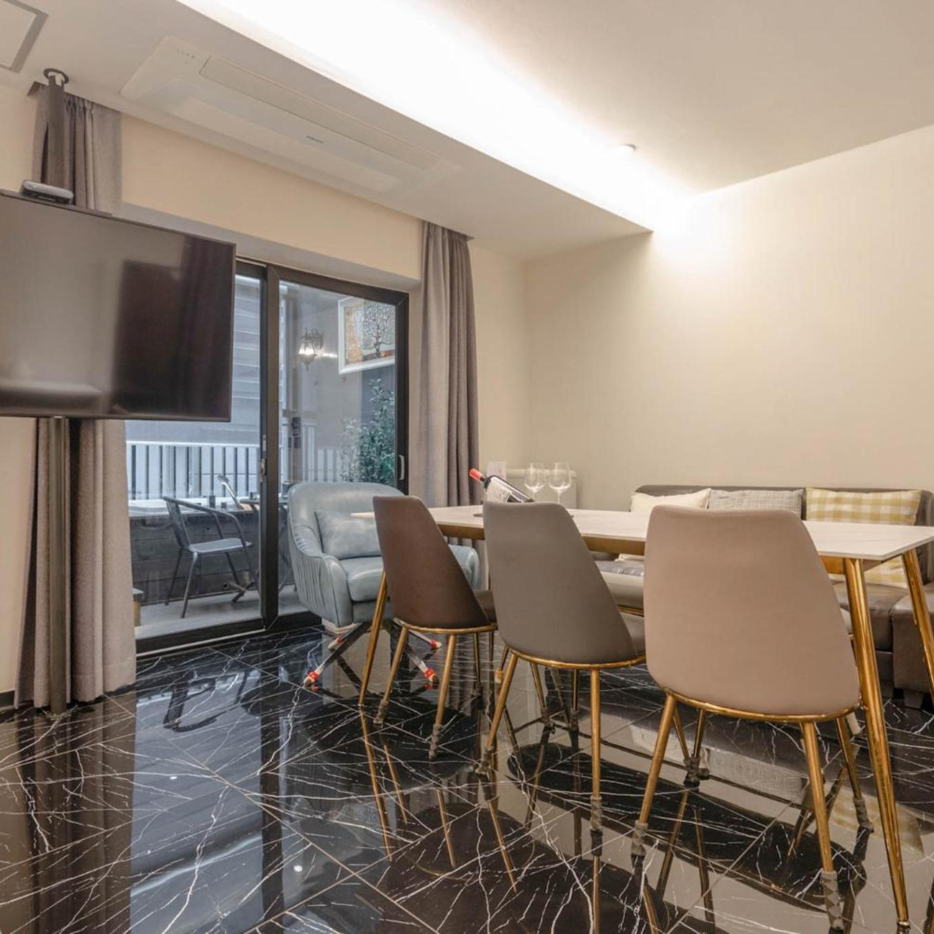 Cheonho Aria Hotel 35/50