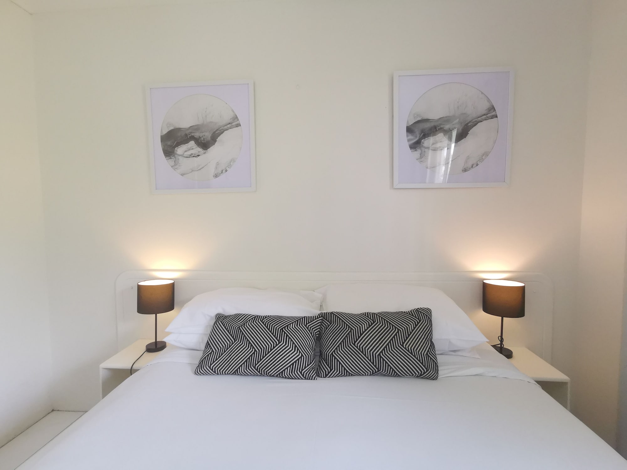 1 Bedroom, Standard, Queen Bed, Lake Front