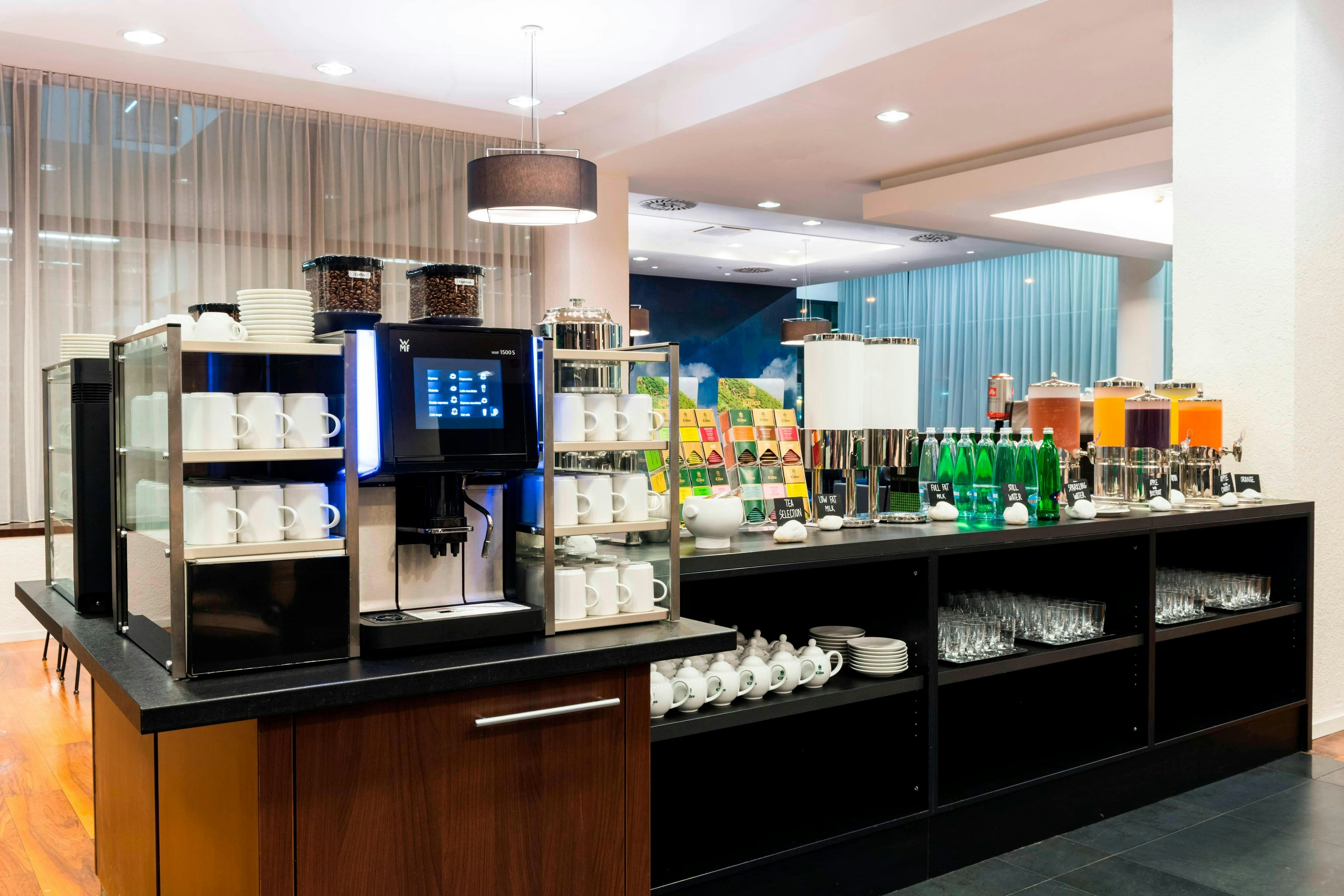 Courtyard By Marriott Prague Airport 21/59