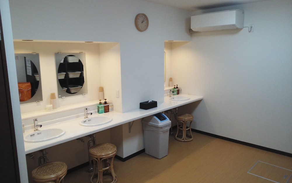 Hotel Miyako Hills Stationten 42/57