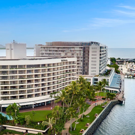 Hilton Cairns Hotel 6/85