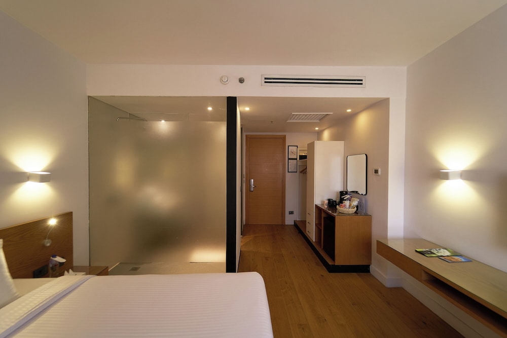 New President Hotel 19/43
