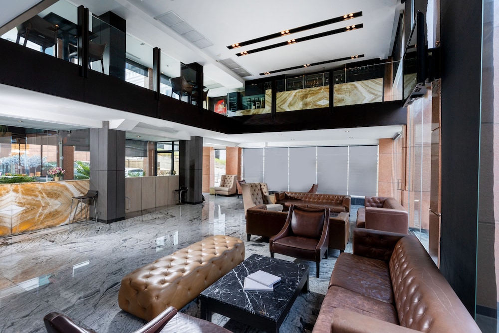Sukhothai Hotel and Residence Ratchada 52/61